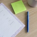 Golyóstoll 0,8mm, nyomógombos műanyag kék test, Bluering® Z3, írásszín kék